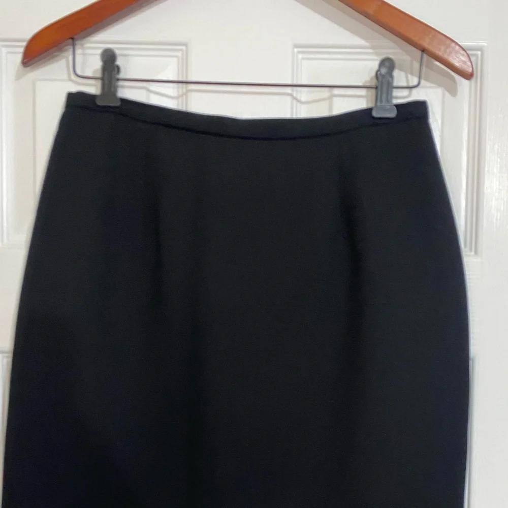Villager Liz Claiborne Black Pencil Skirt Women’s 10 Professional Career Wear